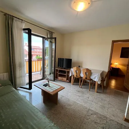 Holiday Apartments Sonne Rovinj Exterior photo