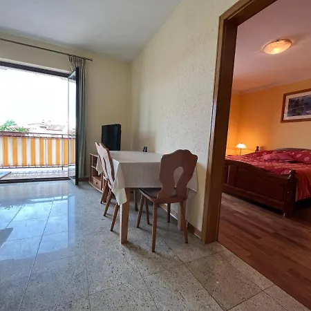Holiday Apartments Sonne Rovinj Exterior photo